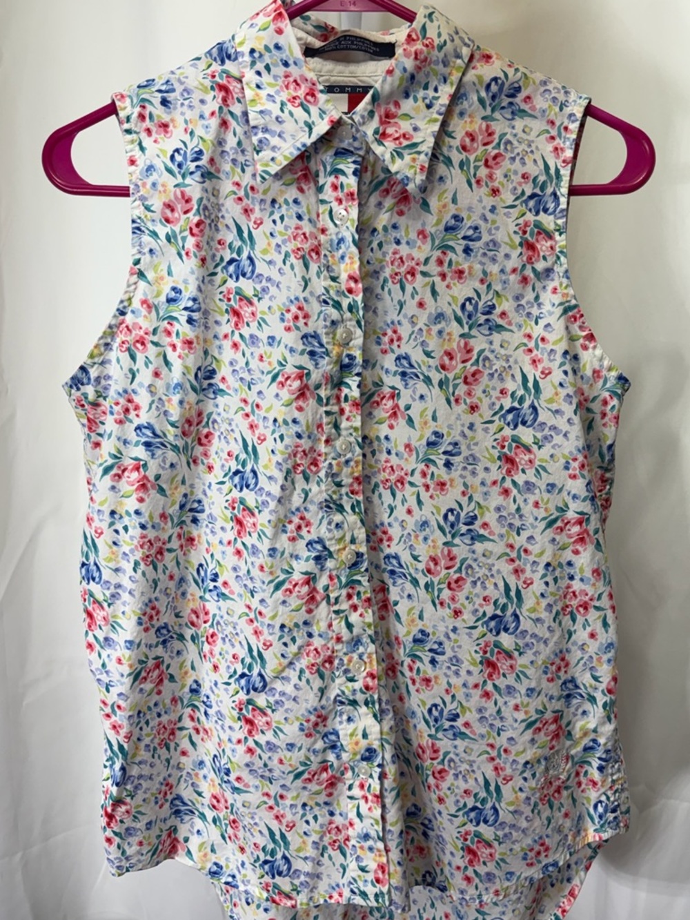 Tommy White Sleeveless Button-Down Top Pink & Blue Floral Print 2513
